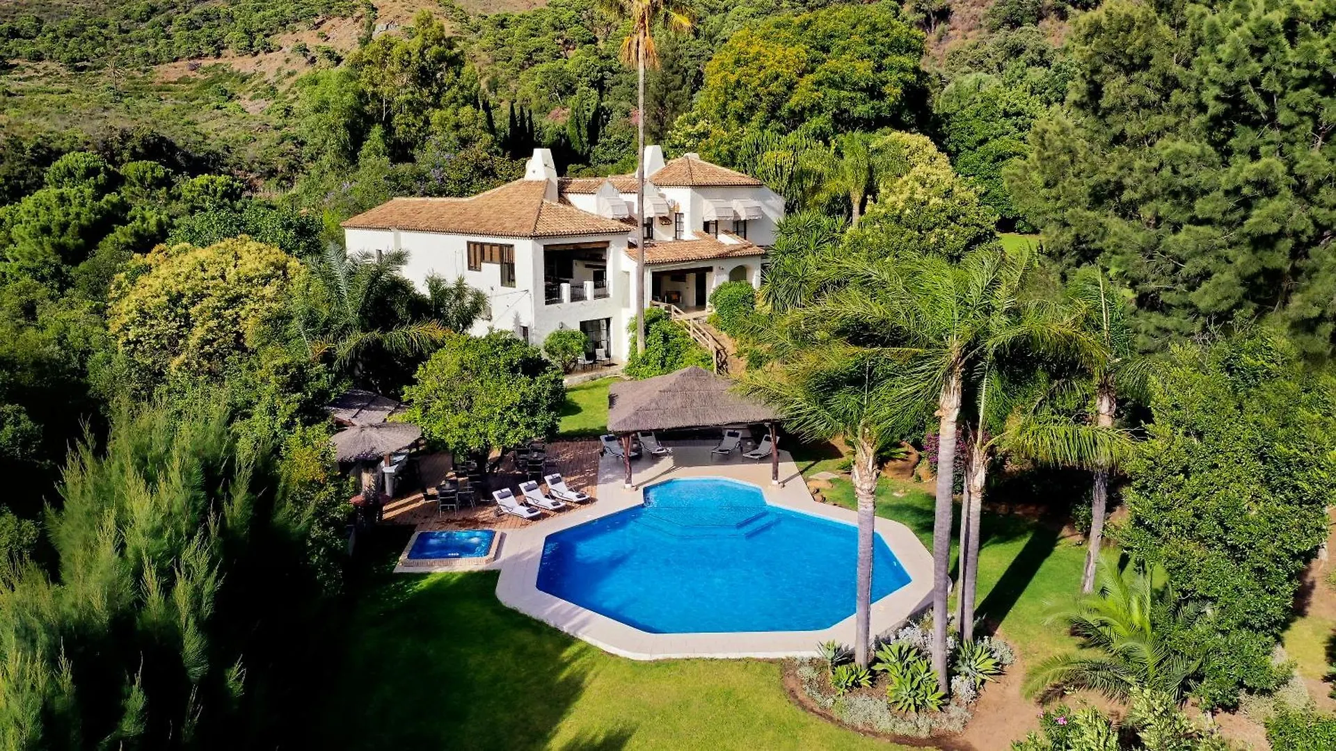 Villa Bermeja Casares 0*,
